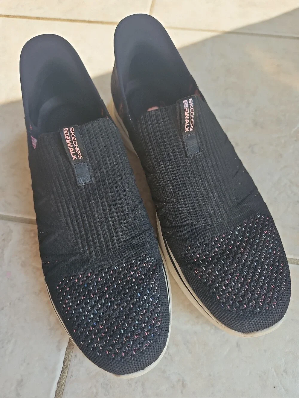 Skechers GOwalk Slip-Ins Hands Free Sneakers Women's Size 9 Black